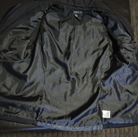 Style & Co. Women's Small Zip-up Vest w/zip pockets - Black and Heather Gray - Picture 5 of 5